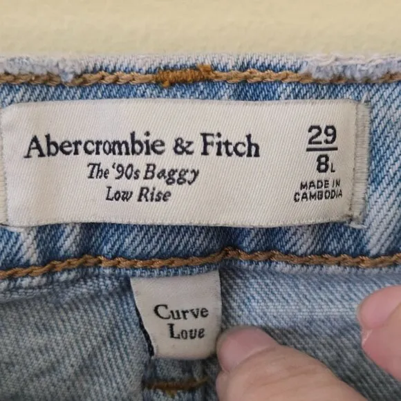 Abercrombie &amp; Fitch 90's Baggy Low Rise Curve Love Jeans Size 29