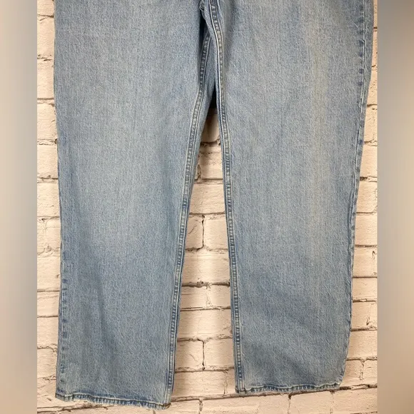 Abercrombie &amp; Fitch Low Rise Baggy Fit Jeans Light Wash size 14 NWT