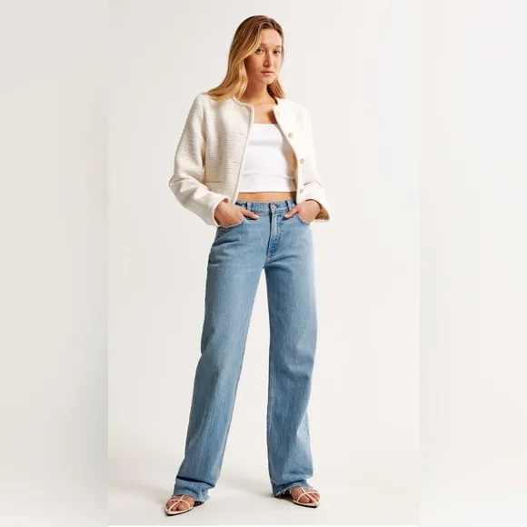 Abercrombie &amp; Fitch Low Rise Baggy Fit Jeans Light Wash size 14 NWT
