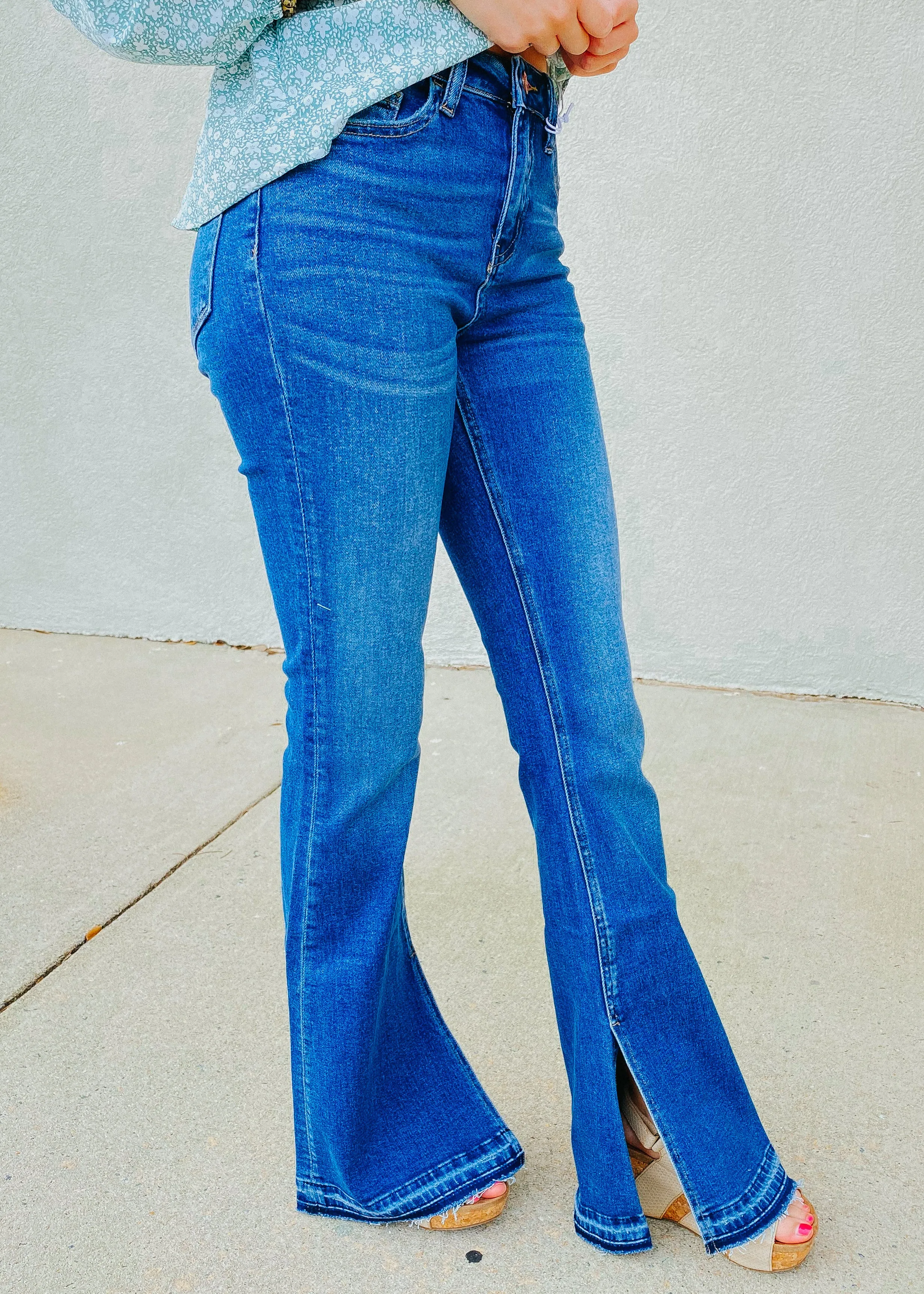 Bella Released Hem Flare - High Rise
