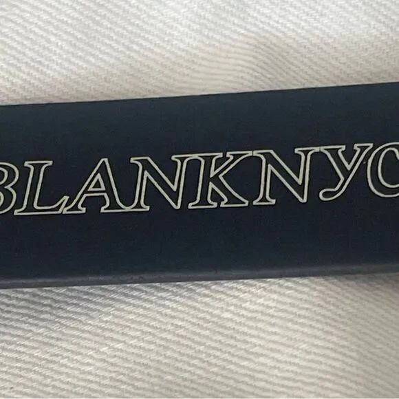 BLANK NYC The Baxter Straight Leg Jeans Size: 29” Color: Ivory