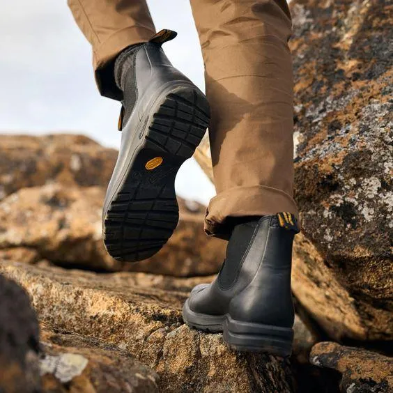 BLUNDSTONE- WOMEN'S ALL TERRAIN 2058 BOOT