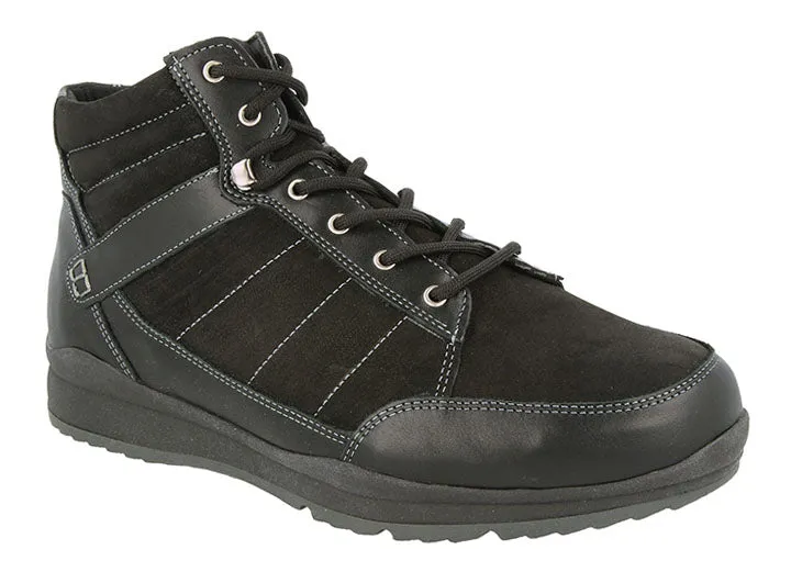 DB Tilbrook Stiefel für Herren in weiter Passform
