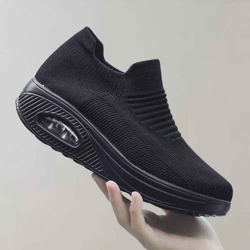 Dessa - Trendy and Cozy Hiking Boots for Your Adventures