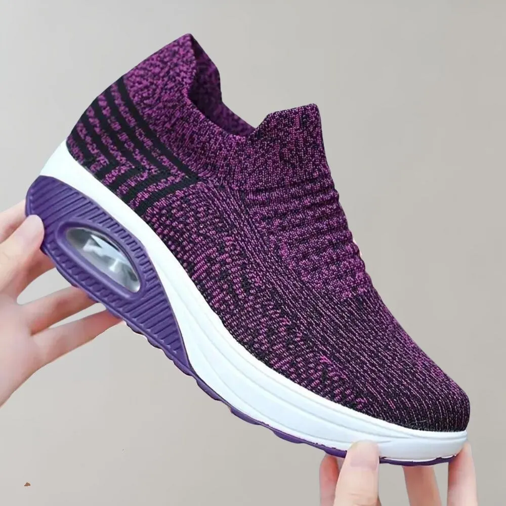 Dessa - Trendy and Cozy Hiking Boots for Your Adventures