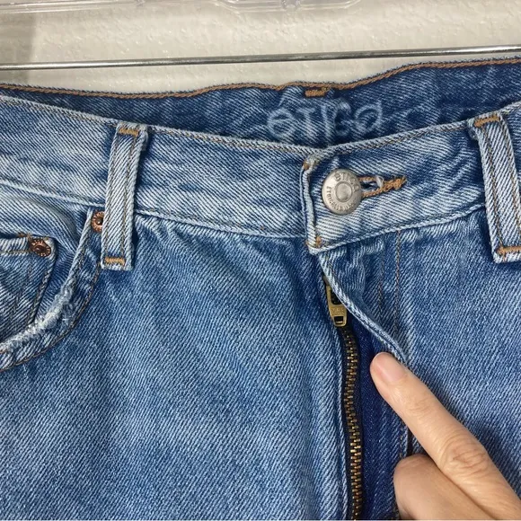 Etica Sasha Modern Flare Jeans Size 30 Medium Wash Denim Zip Closure