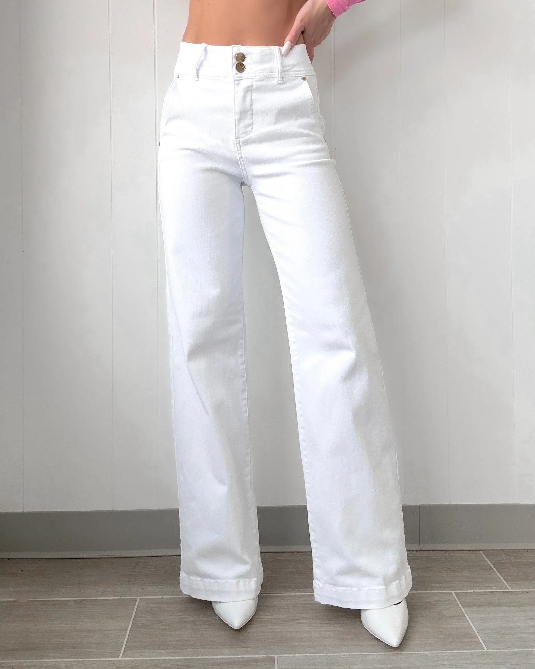Evelyn High Rise Double Button Jeans - White
