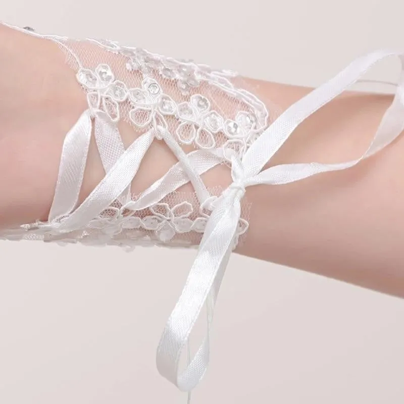 Fingerless Elegant Short Lace Wedding Gloves | Bridelily