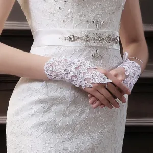 Fingerless Elegant Short Lace Wedding Gloves | Bridelily