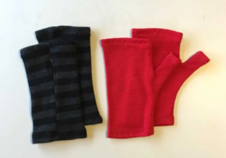 Fingerless Gloves: 6 months - 2 years