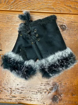 Fingerless gloves