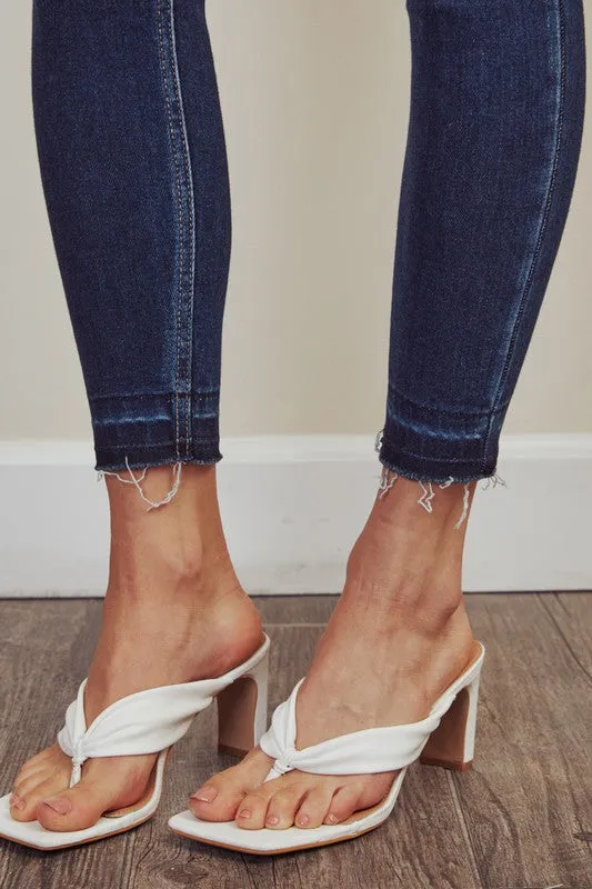 HiGH RISE ANKLE SKINNY JEAN