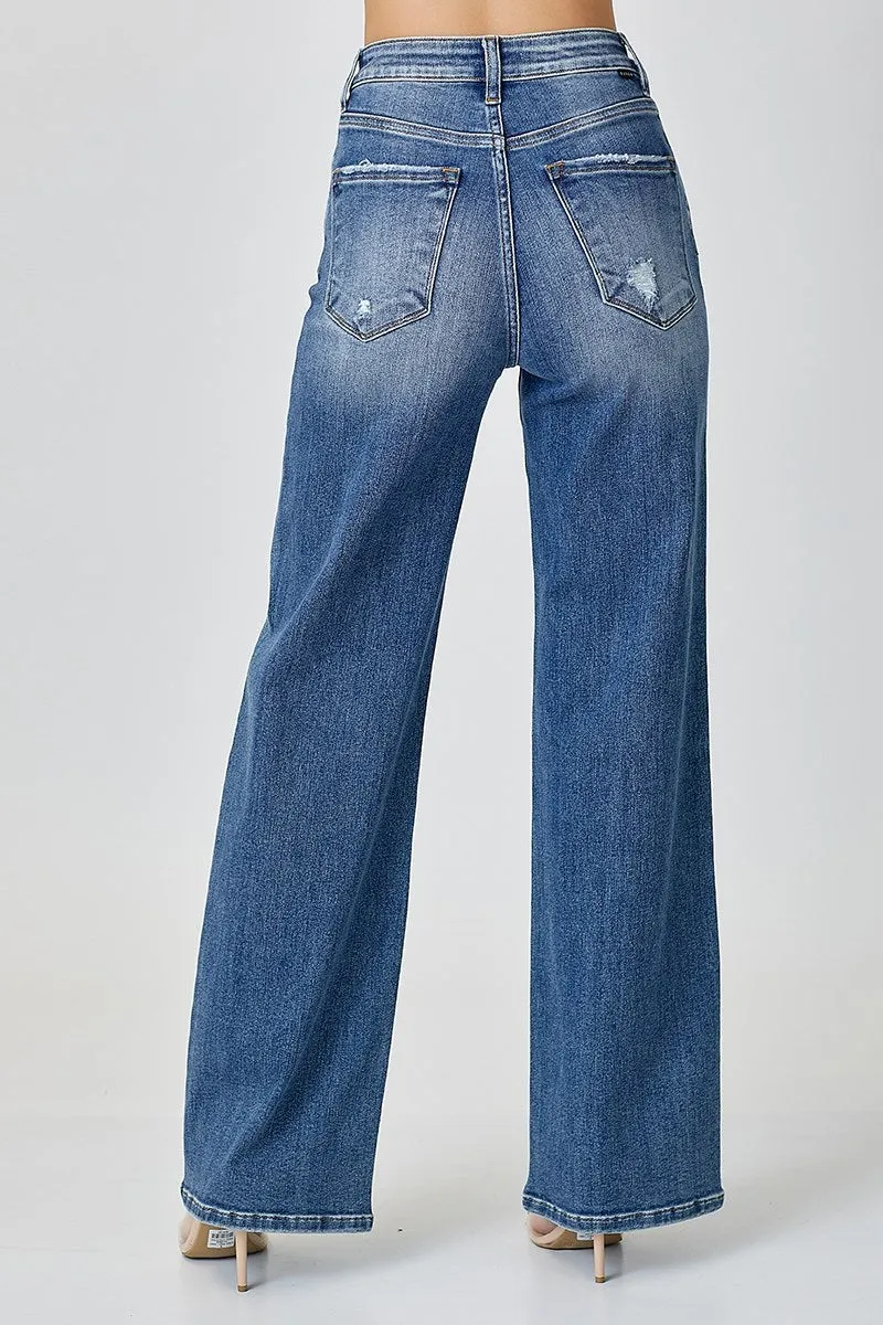 High Rise Wide Leg Jeans w Med Wash w 11" Rise w 32.5" Ins