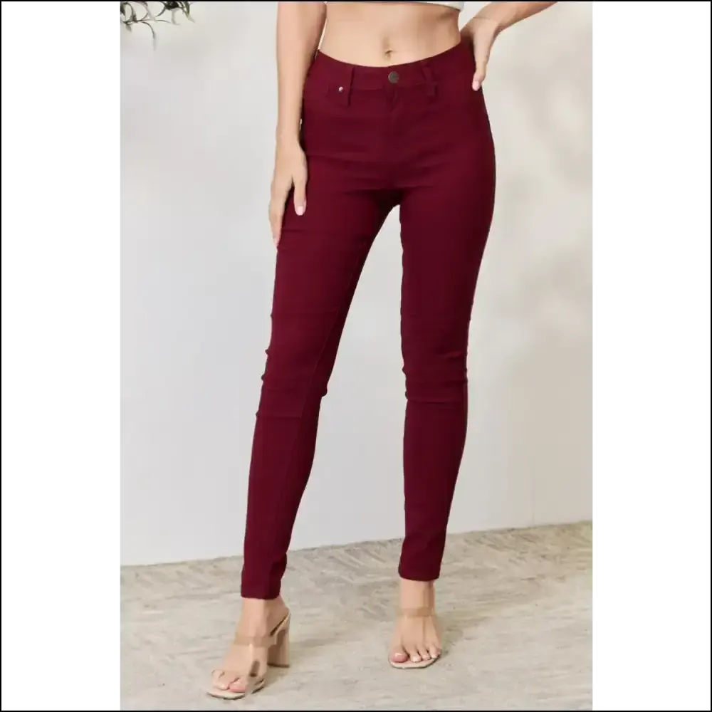 Hug me Like you Mean It: Ymi Hyperstretch Skinny Jeans for the Win! 🏆