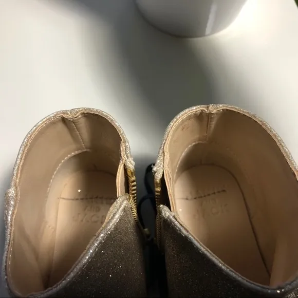 Janie and Jack Boots Gold Sparkle Size 8 NEW WITH TAG Retail $69