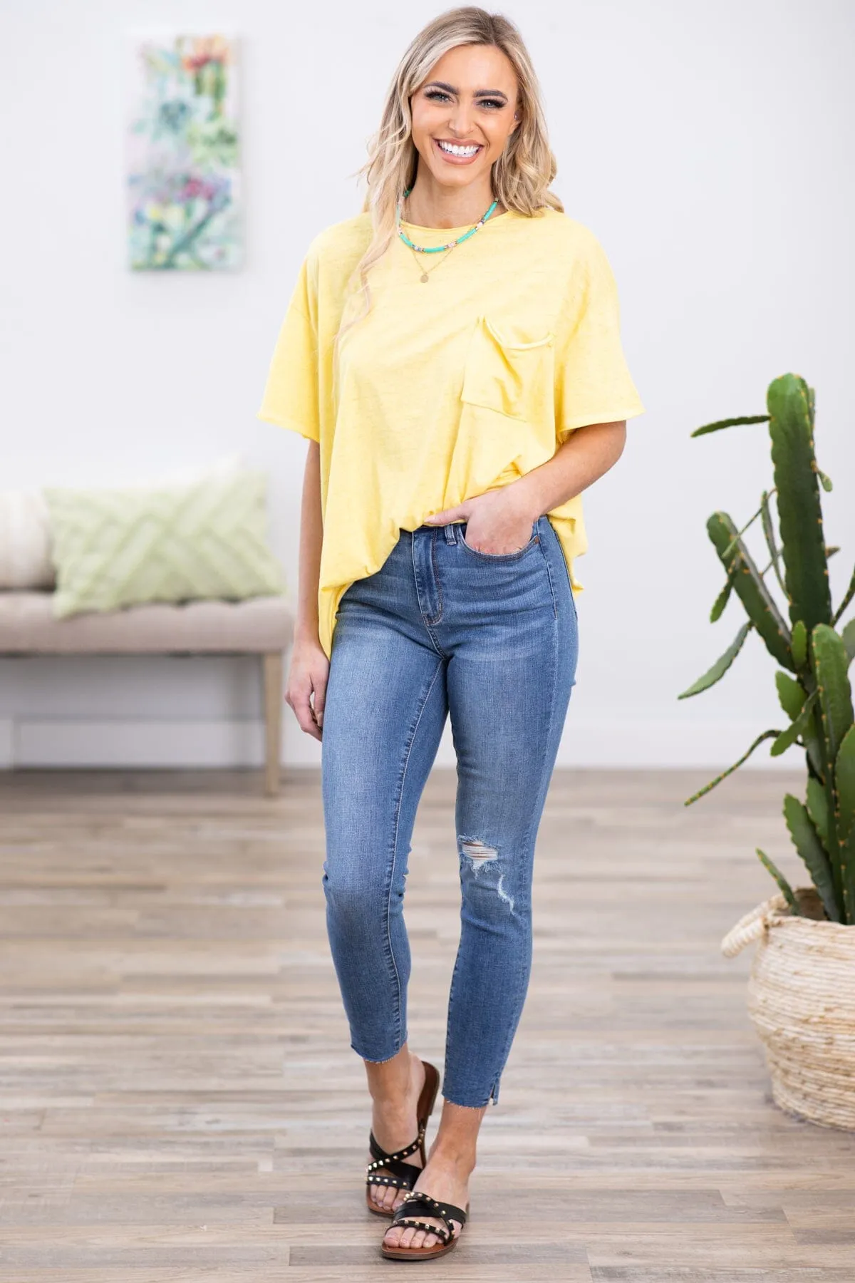Judy Blue Dandelion Embroidered Jeans
