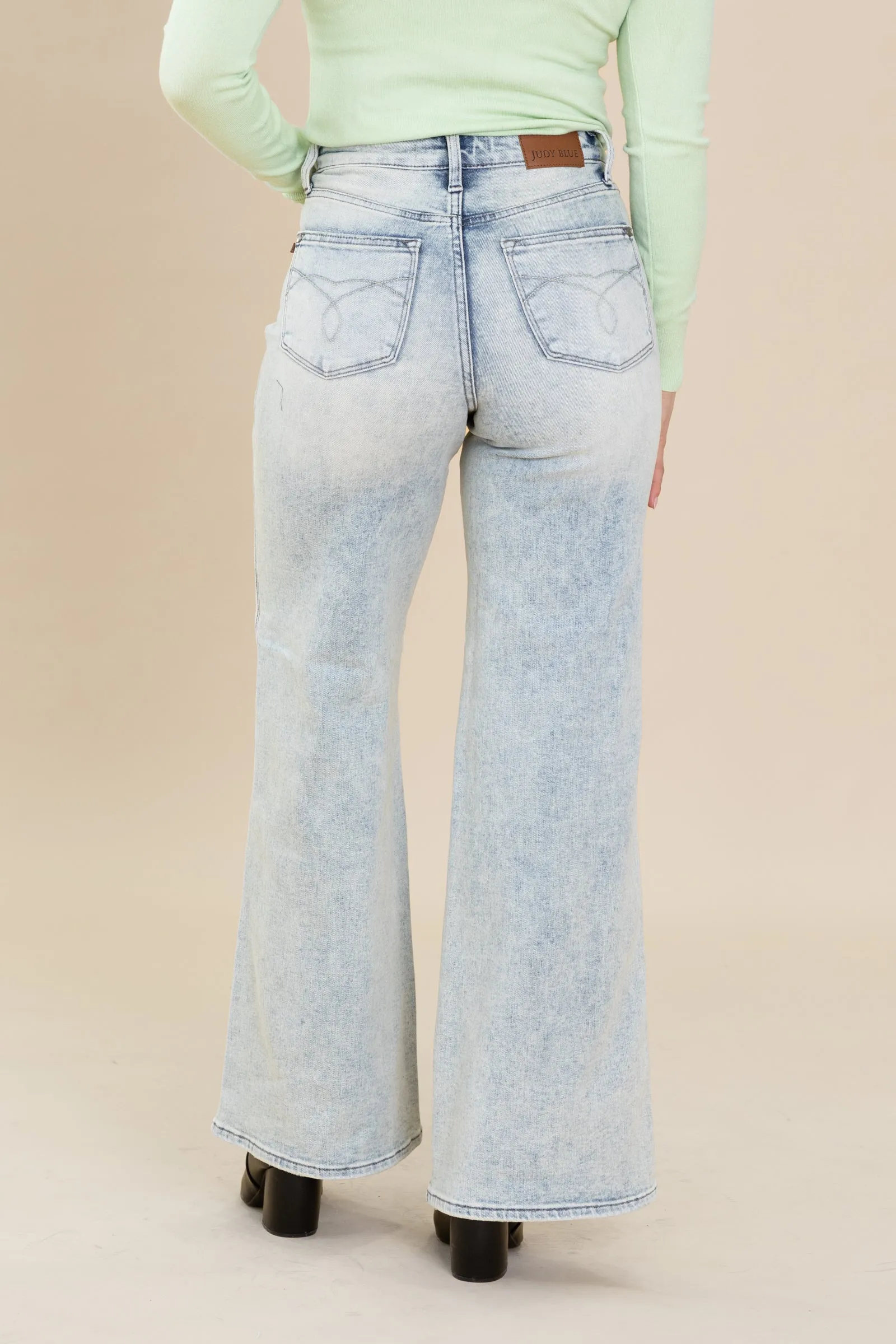 Judy Blue Light Tummy Control Retro Wide Jeans