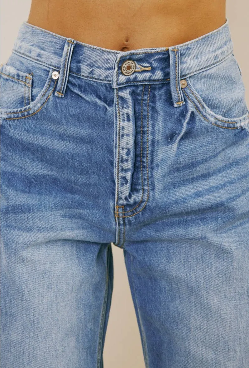Kan Can Usa -Ultra High Rise Straight Jeans