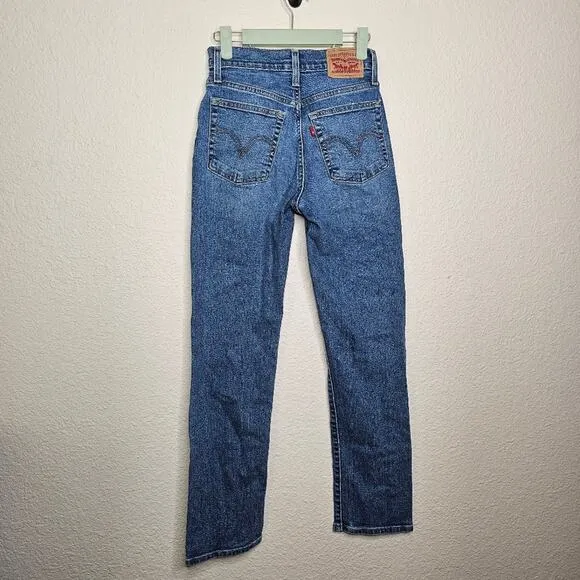 LEVIS wedgie straight medium wash Jeans size 24