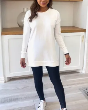 Long-sleeved solid-color shirt