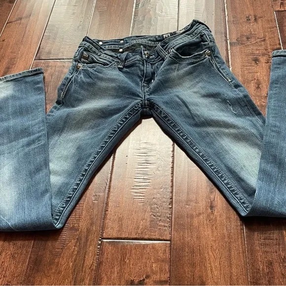 Miss Me Sequin‎ Bedazzled embroidered signature boot cut denim jeans size 28