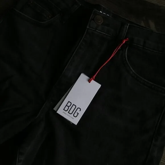 NWT Urban Outfitters BDG Black Shorts Size 26 A Line Denim