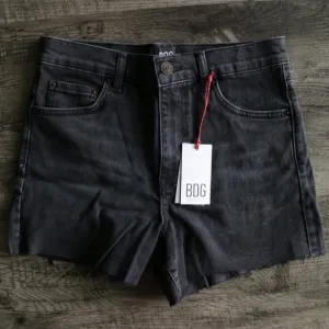 NWT Urban Outfitters BDG Black Shorts Size 26 A Line Denim