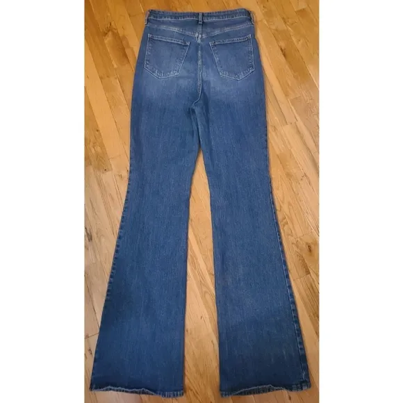 Old Navy Higher High Rise Flare Secret Smooth Pockets Jeans Size 8 Tall