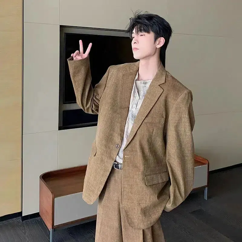 Oversized Blazer & Mid-length Pleated Pants