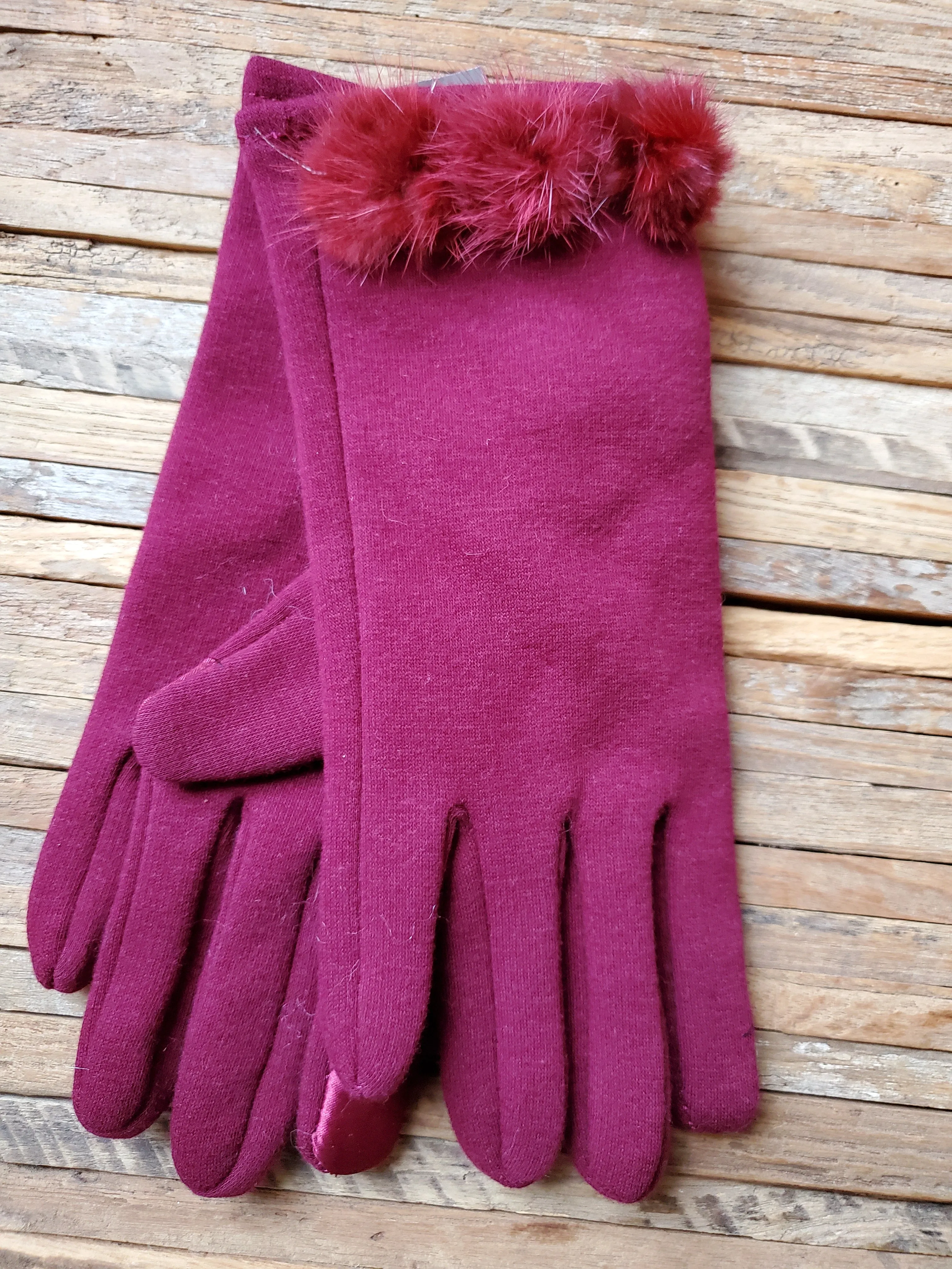 Pom-Pom Fleece Gloves