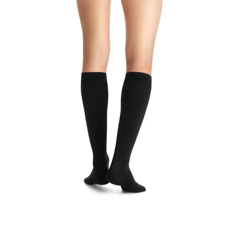 PR/1 JOBST SOFTFIT OPAQUE KNEE HIGH CLOSED TOE, SIZE M, 20-30MMHG, CLASSIC BLACK