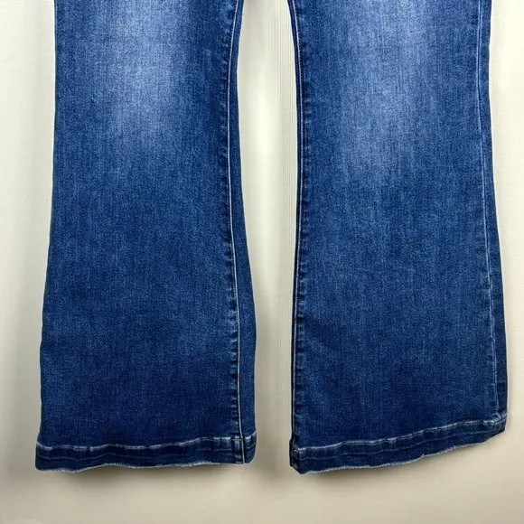 RISEN Jeans Womens 15/32 Blue High Rise Front Patch Pocket Flare Boho NWT