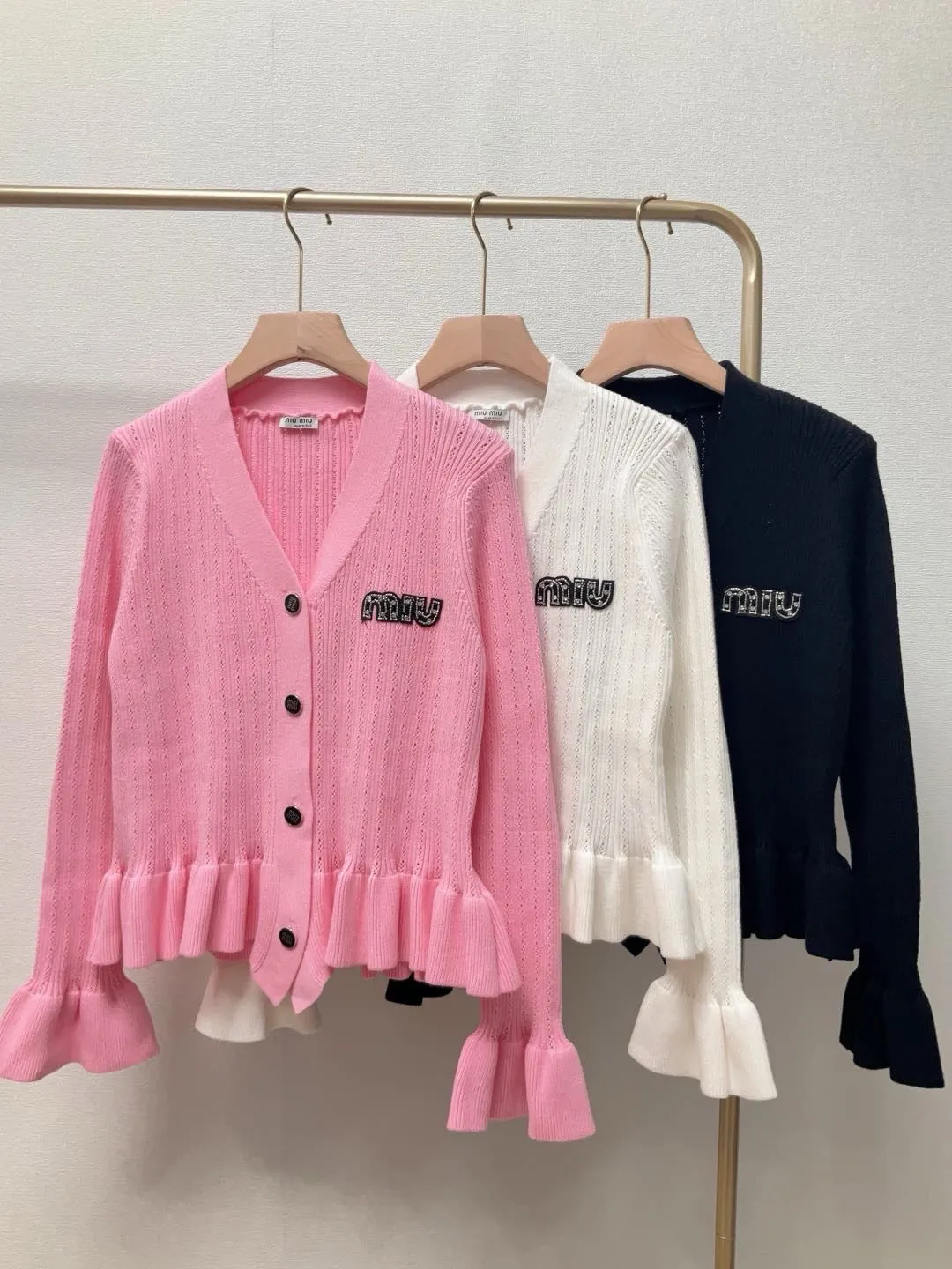 Ruffle Hem Knit Cardigan