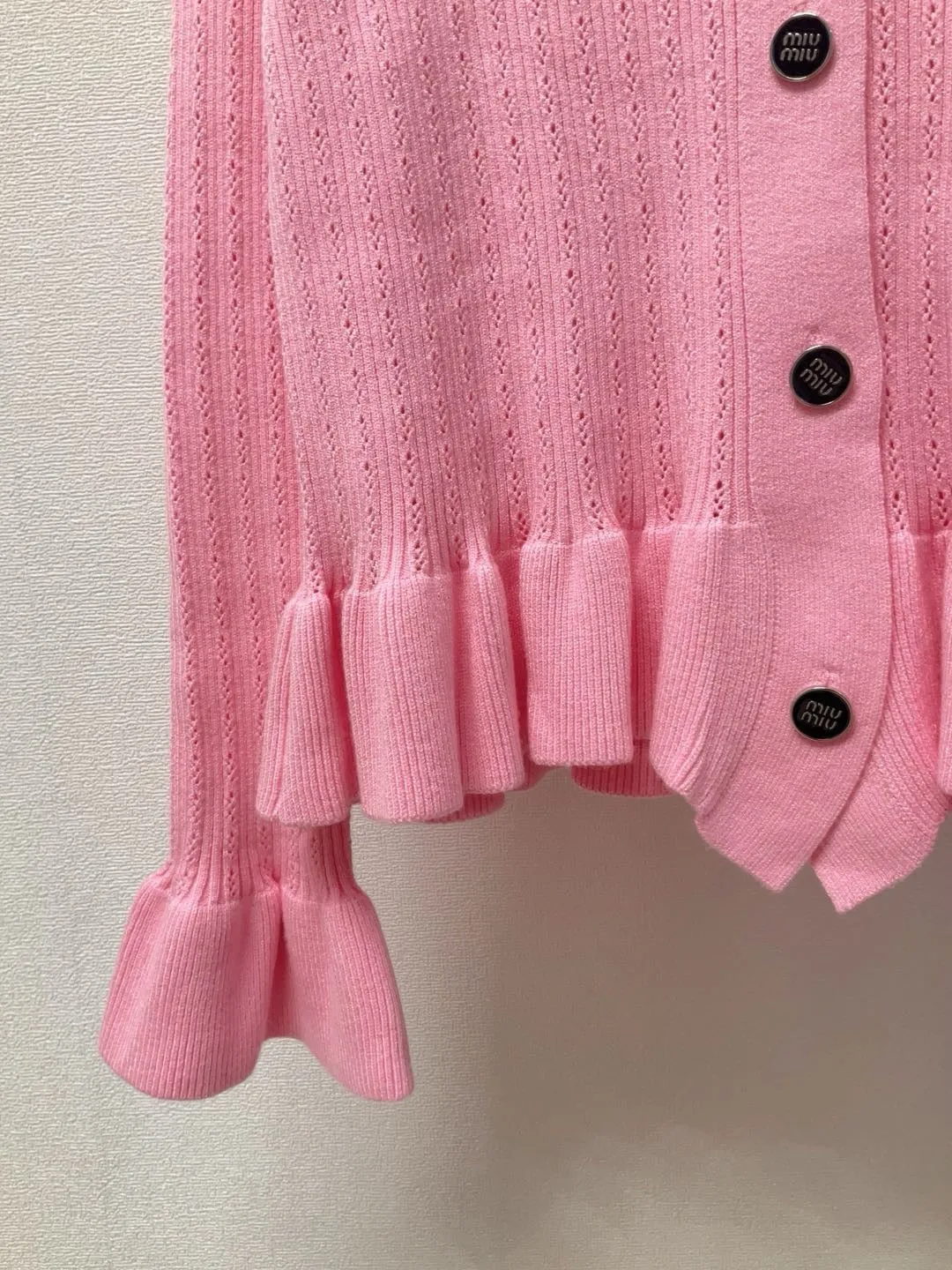 Ruffle Hem Knit Cardigan