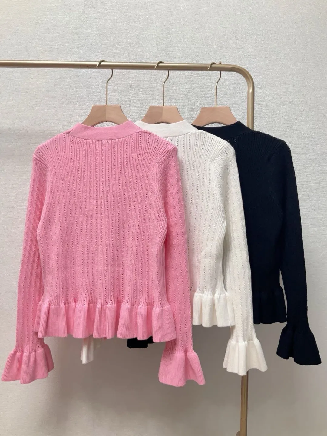 Ruffle Hem Knit Cardigan