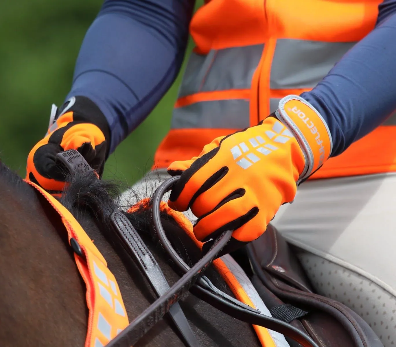 Shires EQUI-FLECTOR Horse Riding Gloves