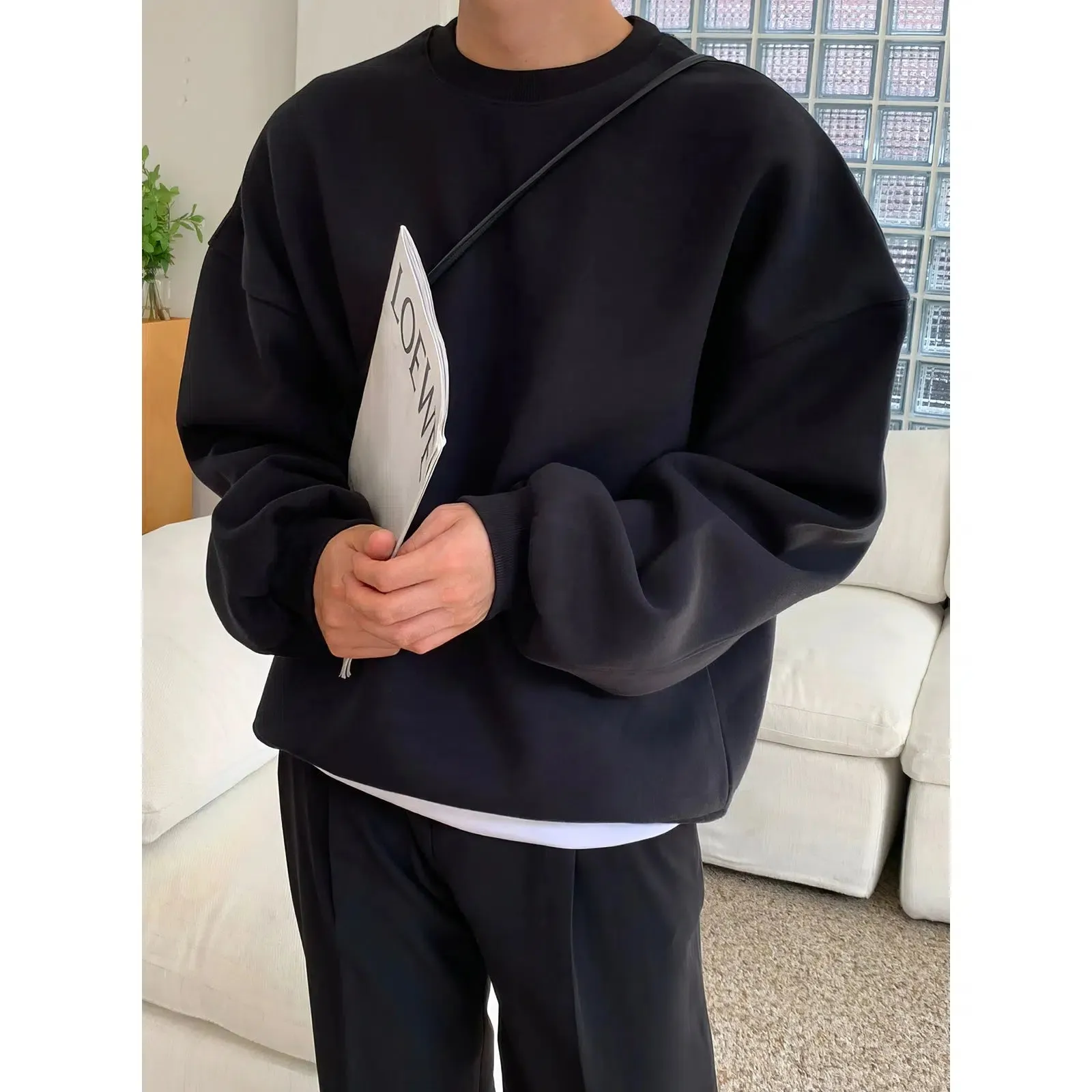 Solid Color Round Neck Sweatshirt