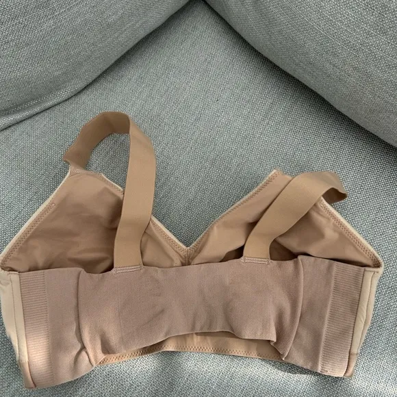 SPANX NEW Bra-lleuja Lightly lined bralette