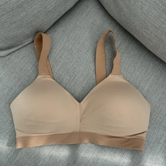 SPANX NEW Bra-lleuja Lightly lined bralette