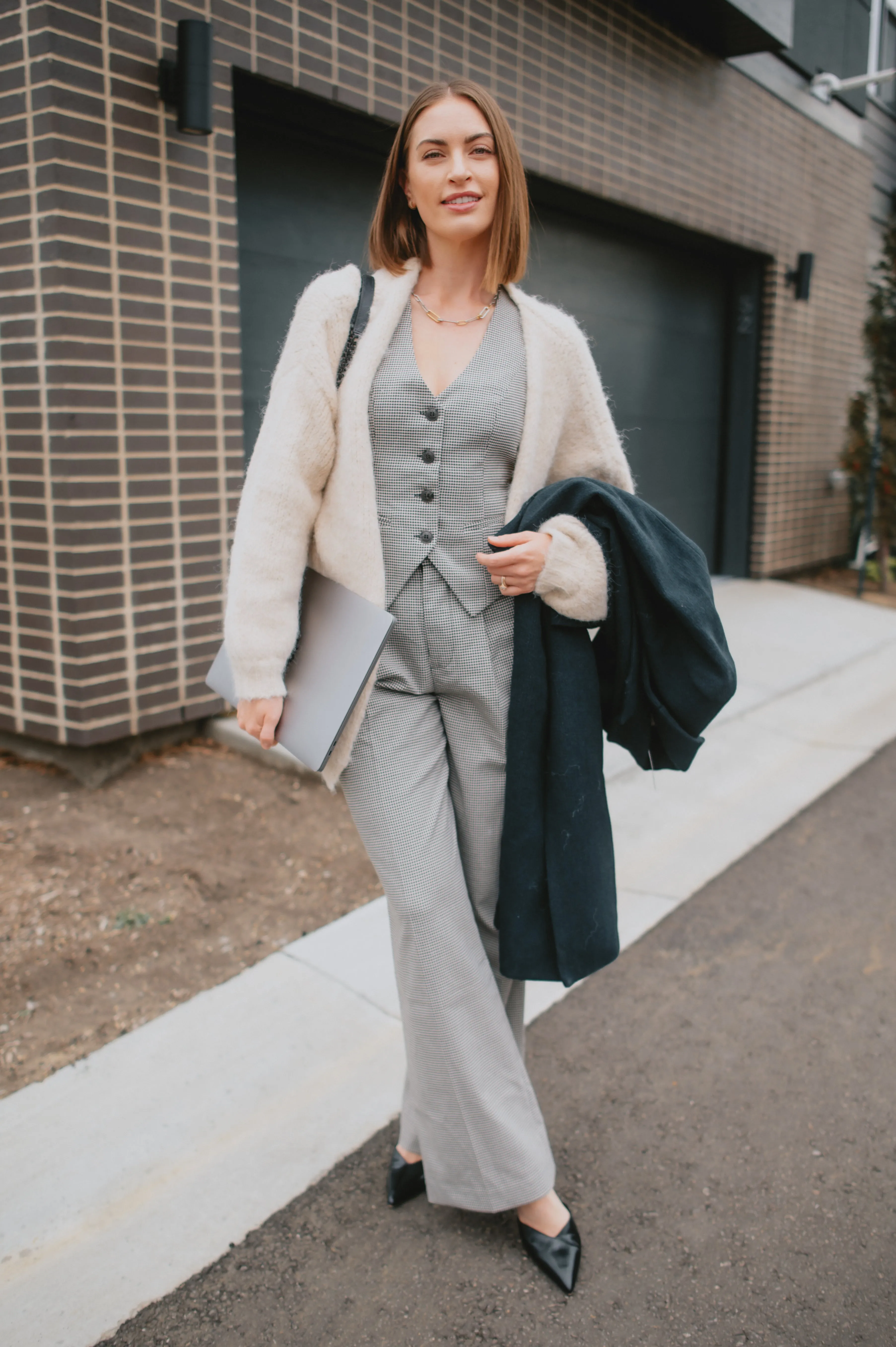 The Marlowe Cardigan x Siera Bearchell - Linen - PLUS