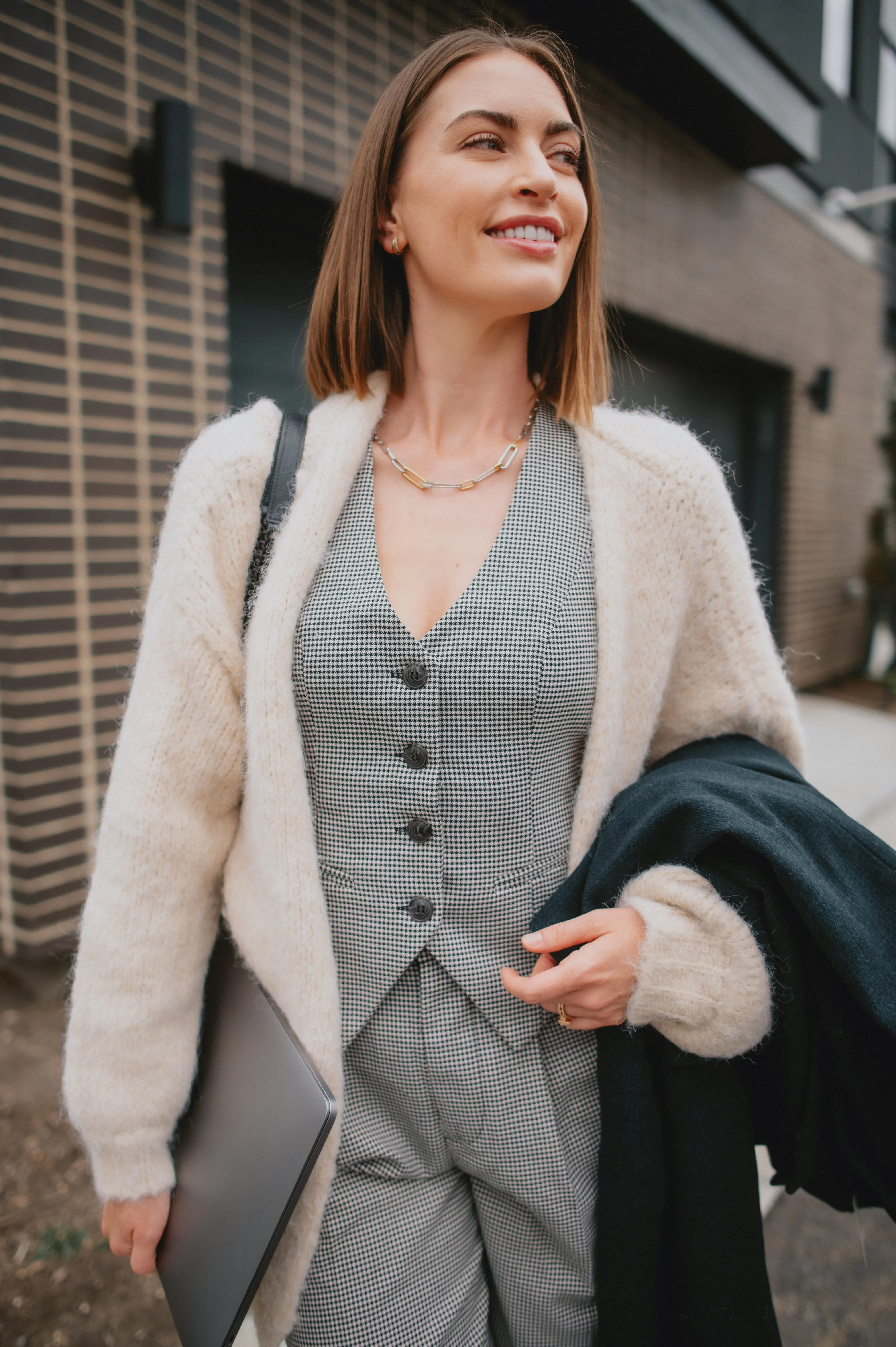 The Marlowe Cardigan x Siera Bearchell - Linen - PLUS