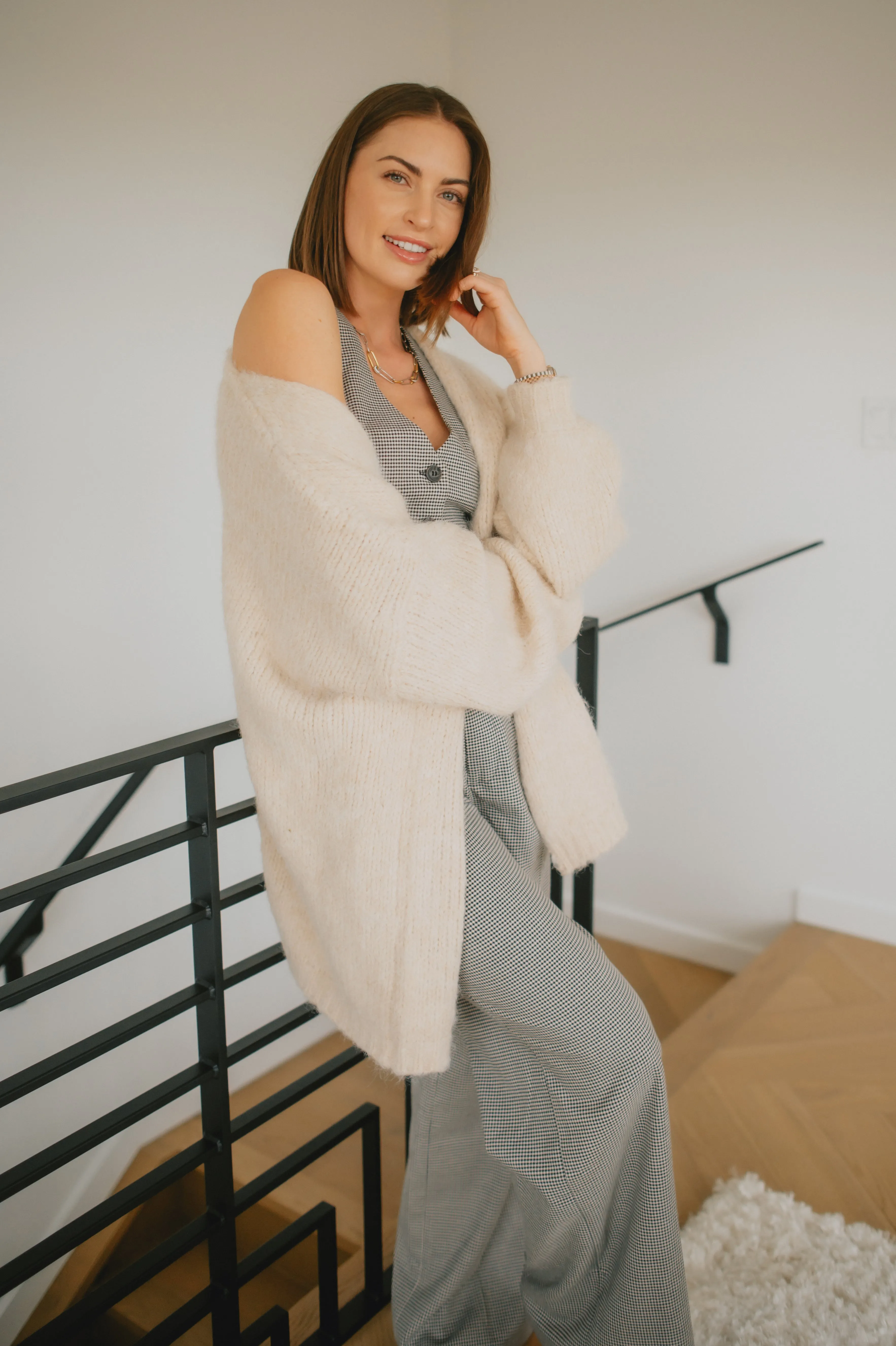 The Marlowe Cardigan x Siera Bearchell - Linen - PLUS