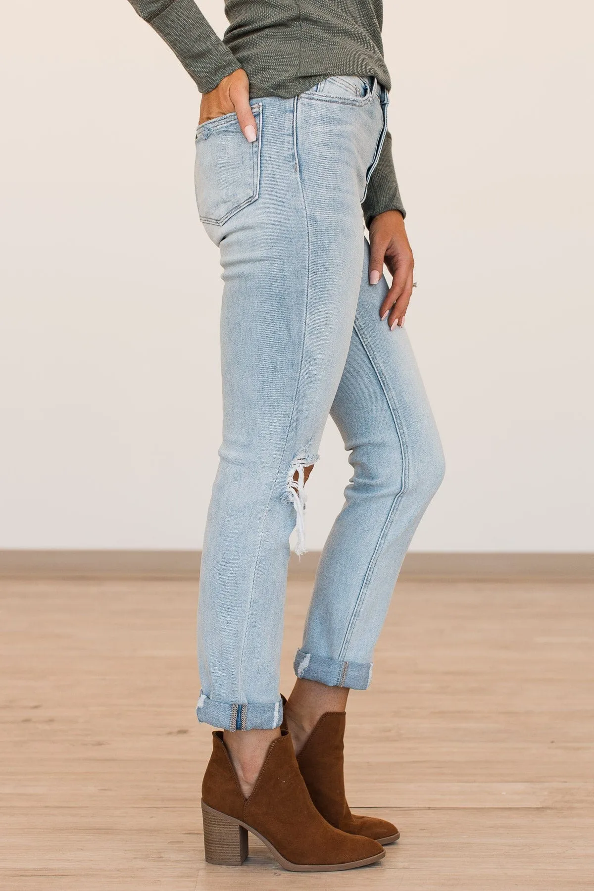 Vervet Slim Straight Jeans- Angela Wash