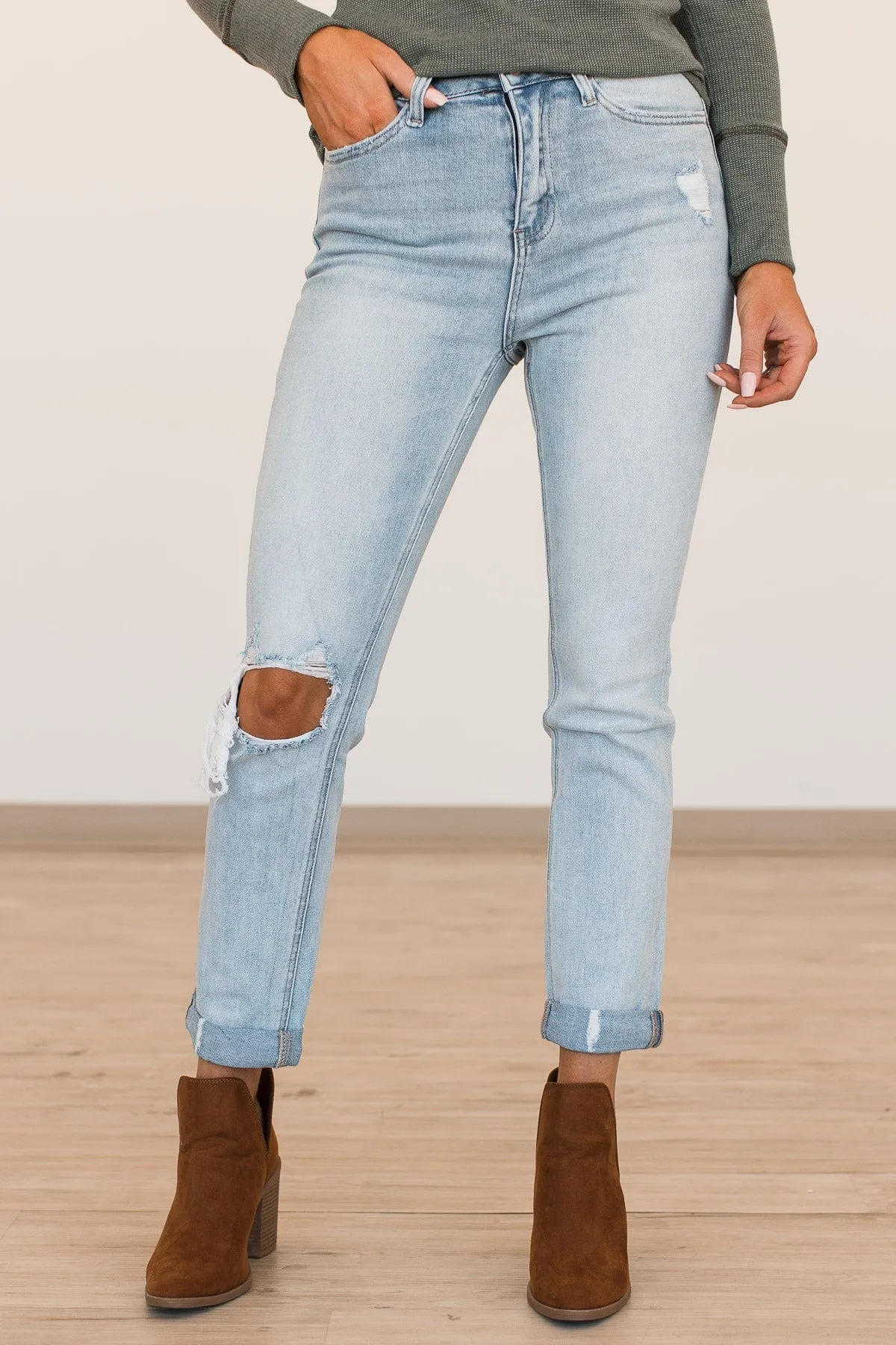 Vervet Slim Straight Jeans- Angela Wash