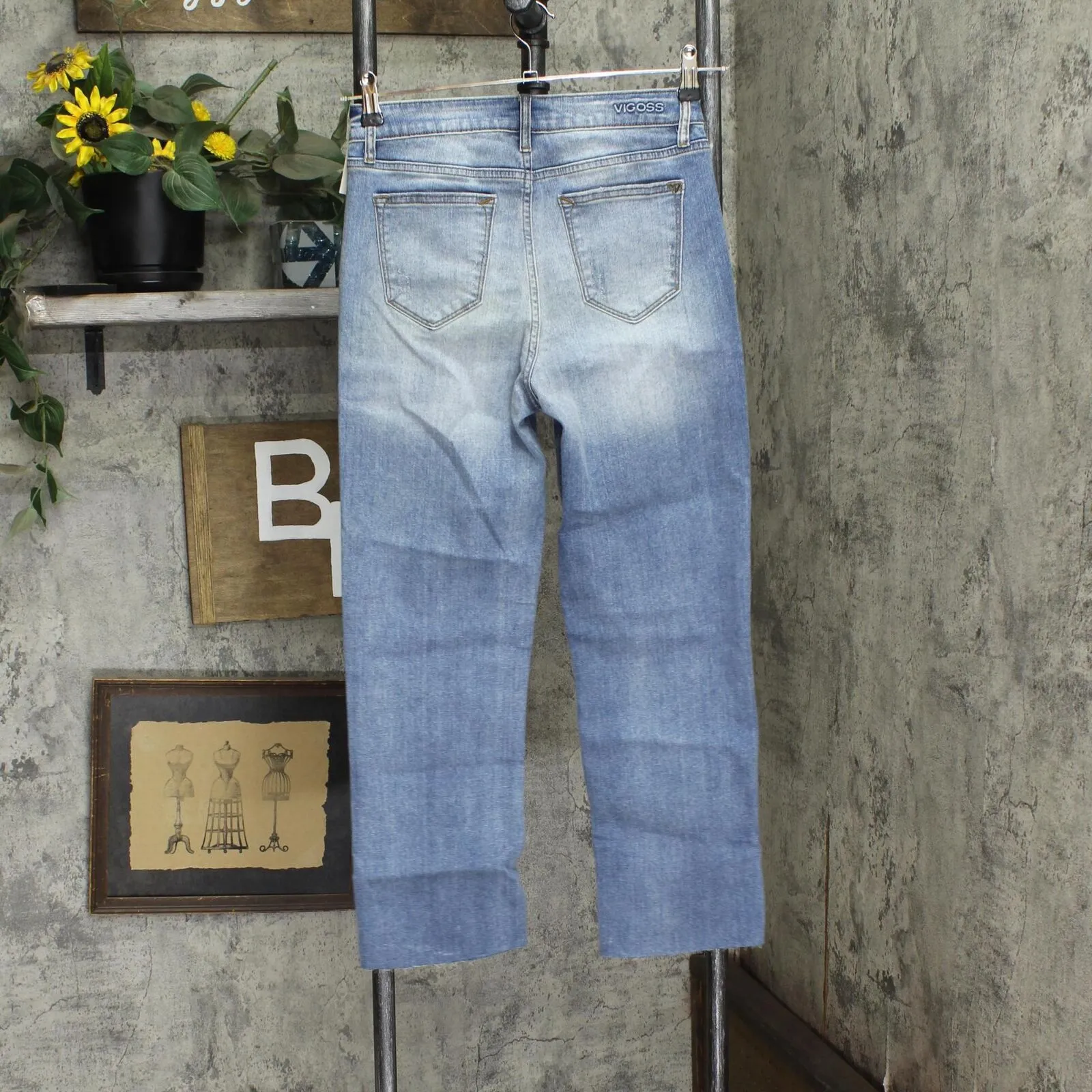 Vigoss Ladies' High-Rise Straight Crop Jean 1801122